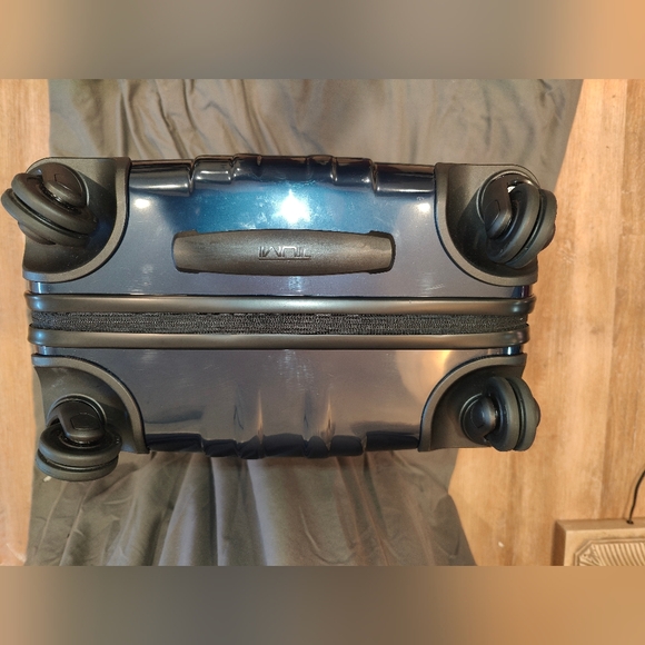 Tumi Continental Front Pocket Carry-On Spinner 21” Navy Expandable TSA Lock NEW - Picture 12 of 12